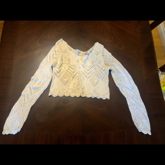 White off the shoulder crochet crop top - Picture 3 of 3